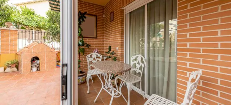 Adding Porch Enclosures To Your Home in Whitby, Ontario