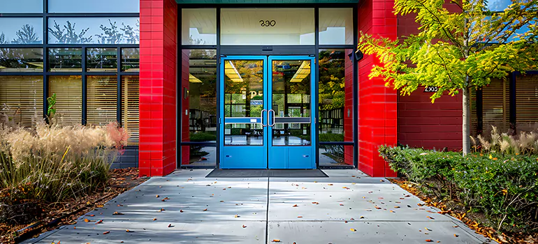 Roll Up Storefront Doors in Whitby, ON