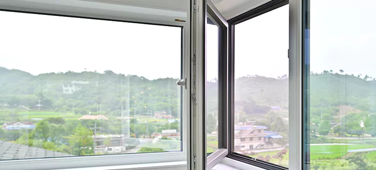 Large Triple Pane Windows in Whitby, ON