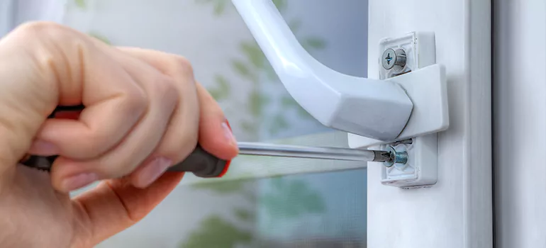 Window Crack Repair in Whitby, ON