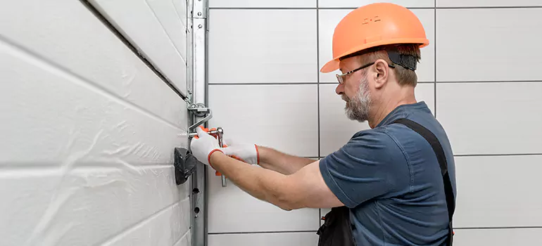 Garage Door Repair in Port Whitby